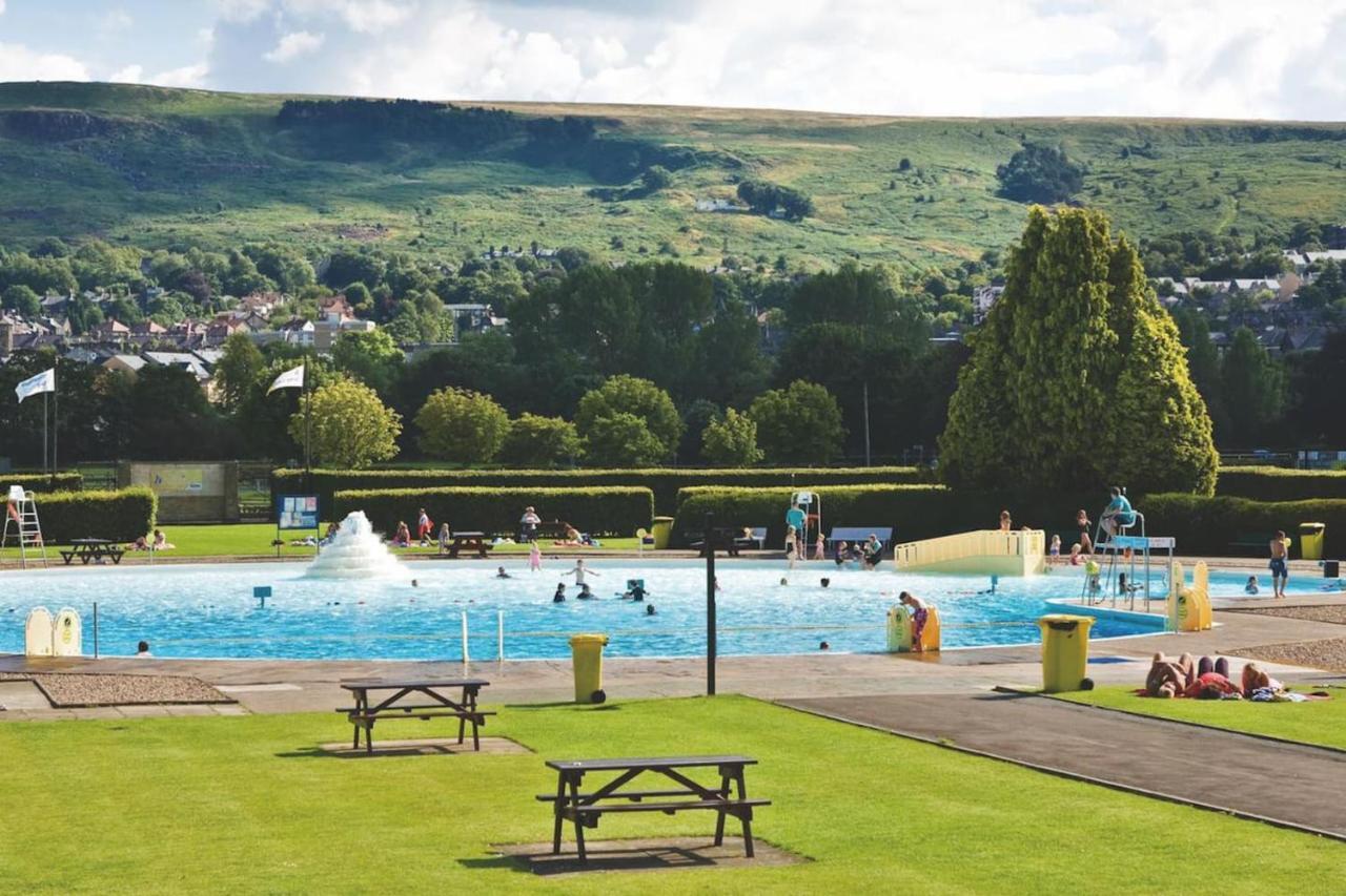 Ilkley Central One Apartment Екстериор снимка