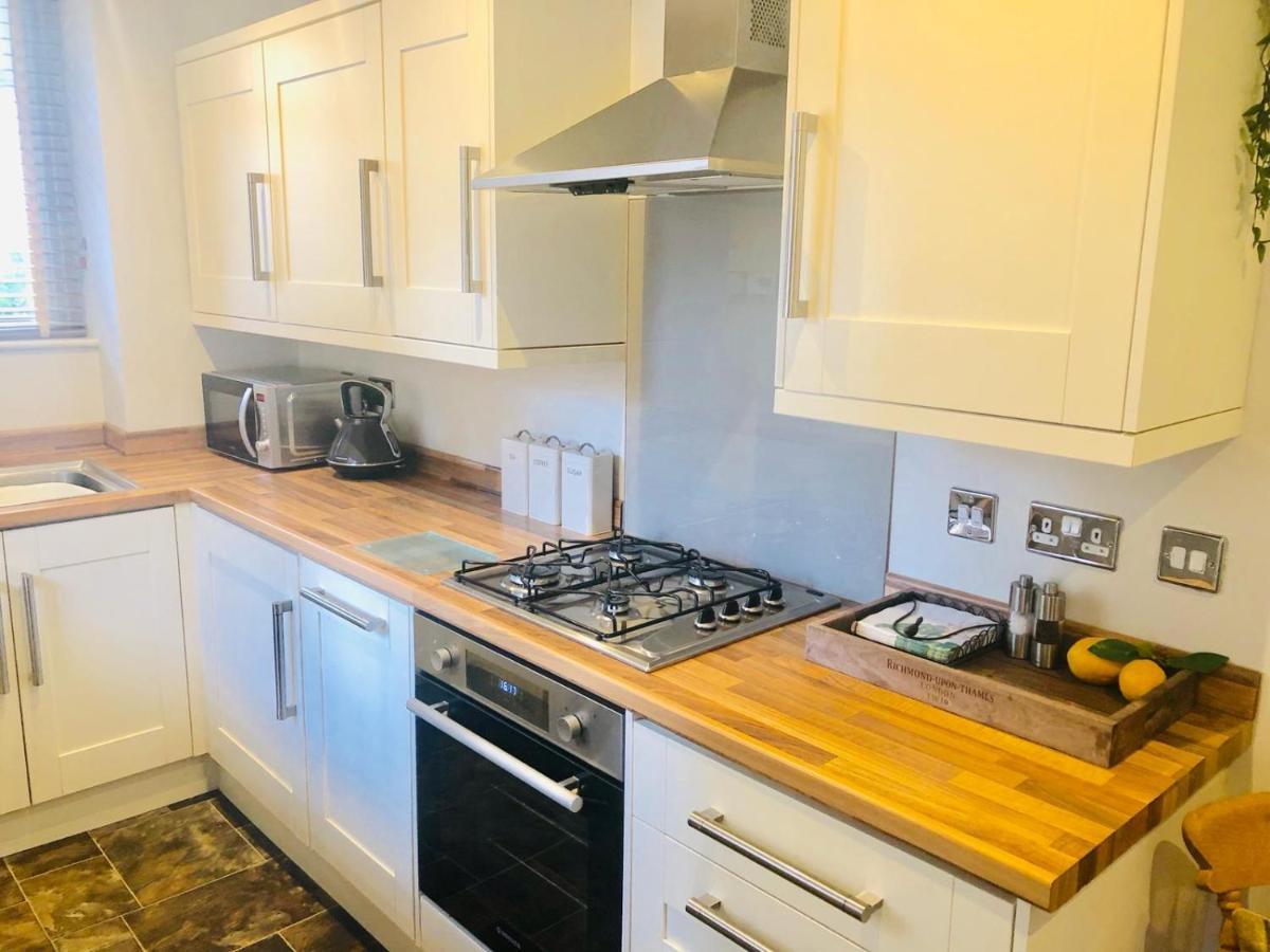 Ilkley Central One Apartment Екстериор снимка