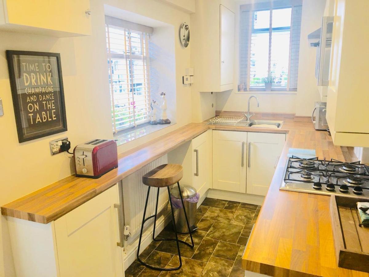 Ilkley Central One Apartment Екстериор снимка